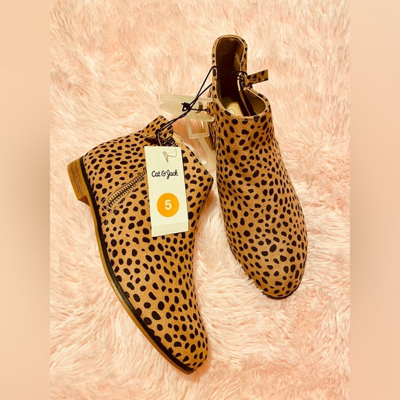 NWT Cat & Jack brown/Judi animal print boots - Picture 5 of 6